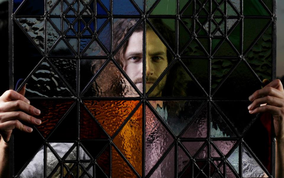 Gotye Explodes Worldwide as His Mega-Hit Continues to Reverberate